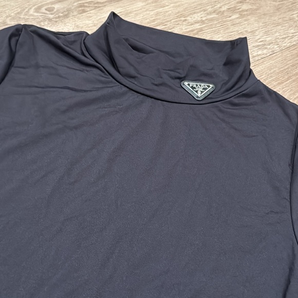 New Black Silky Spandex Turtleneck Blouse Medium - Picture 2 of 6